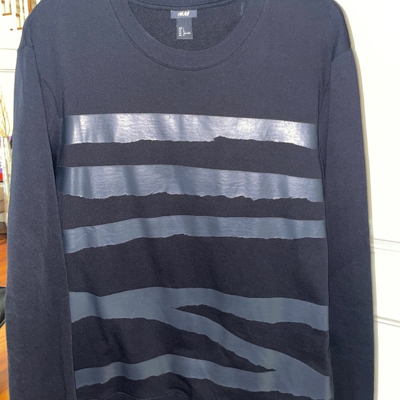 H&M MENS GRAPHIC BLACK CASUAL SWEATSHIRT SWEATER JUMPER PULLOVER TOP LARGE NEW!! - Picture 2 of 5